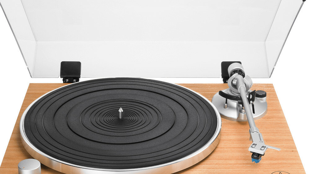 Gramofon AUDIO-TECHNICA AT-LP30  - parametry