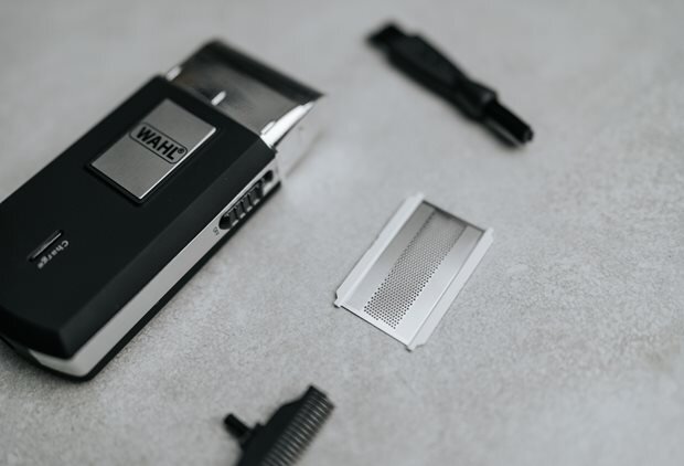 Golarka WAHL Travel Shaver 3615-1016 ładowanie długa praca