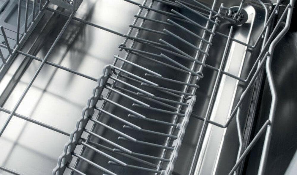 Zmywarka WHIRLPOOL WIO 3T126 6 PE X składane grzebienie