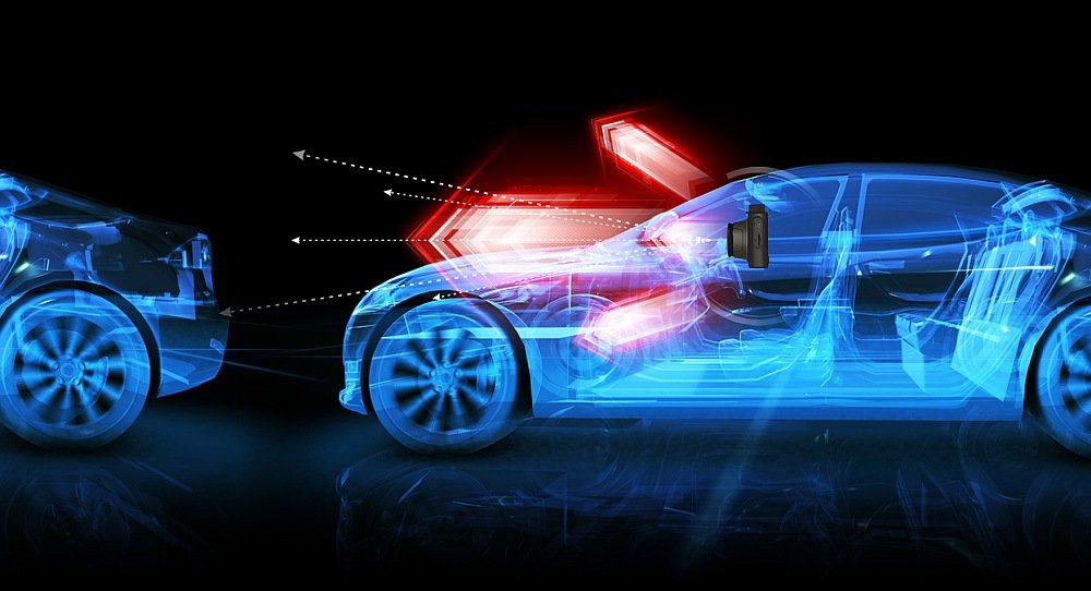 Wideorejestrator XBLITZ S8 zabezpieczenie przeciążenie wypadek kolizja