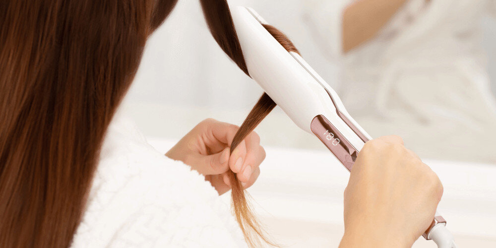 Prostownica SENCOR SHI 4500GD  14 poziomów temperatury precyzyjne dopasowanie temperatury zakres 14 ustawień czujnik podczerwieni IR