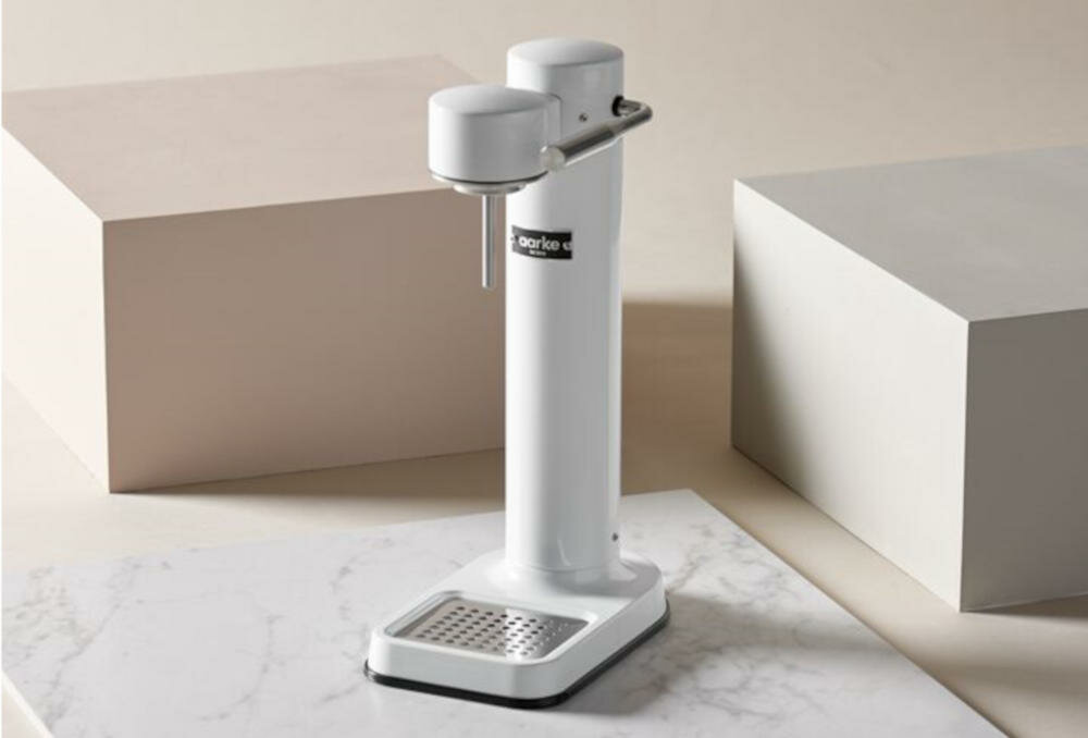 AARKE-Carbonator-bialy saturator woda gazowana nowoczesny stylowy design stal nierdzewna system zabezpieczeń