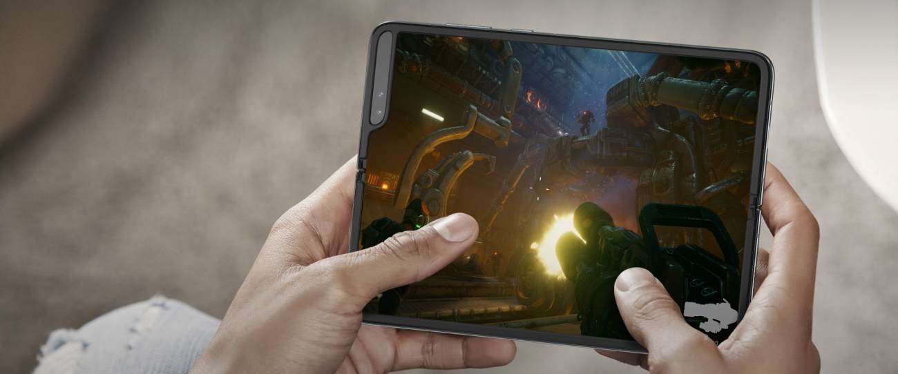 samsung-fold sprosta wymaganiom 1920px-1aca samsung-fold sprosta wymaganiom 1920px-1aca