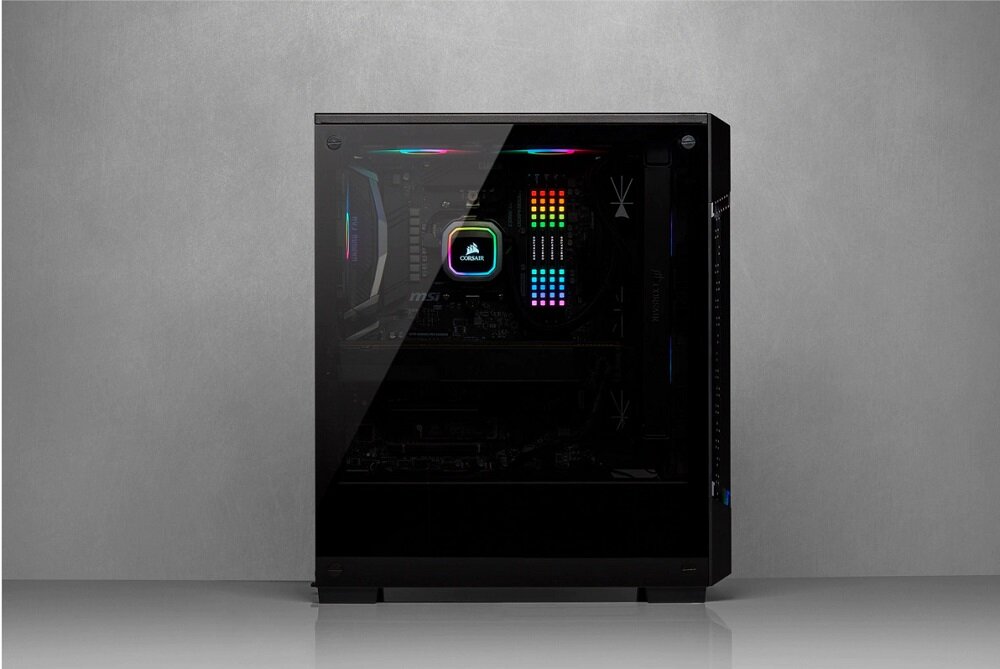 Obudowa CORSAIR Carbide Series 175R -sterowanie mozliowsci CORSAIR iCUE