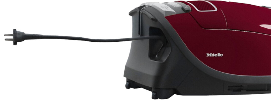 Odkurzacz MIELE Complete C3 Cat&Dog PowerLine SGEF4 wygoda uzytkowana przewod zwijania Comfort ssawki koncowki uchwyt filtr ochronny silnika worki tpy HyClean GN higieniczna wymiana wysoka jakosc skuteczny czyszczenie