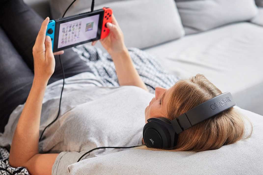 Słuchawki CORSAIR HS60 Pro Surround  - ZGODNOŚĆ   