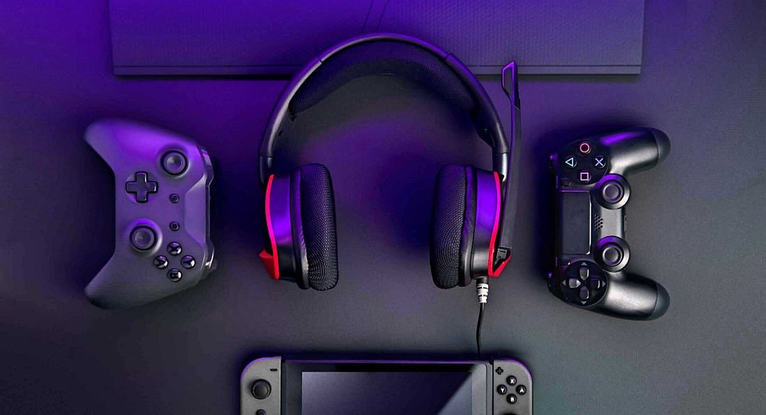 Słuchawki CORSAIR Void Elite Surround  - Zgodność   