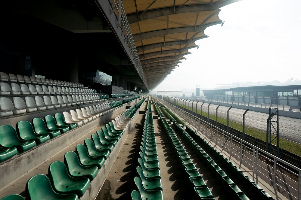 Obiektyw SIGMA Digital C 16mm f-1.4 DC DN powłoki 