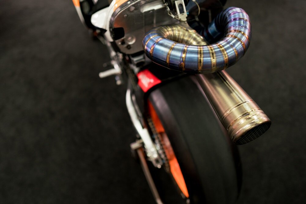 Obiektyw SIGMA Digital C 16mm f-1.4 DC DN TSC 