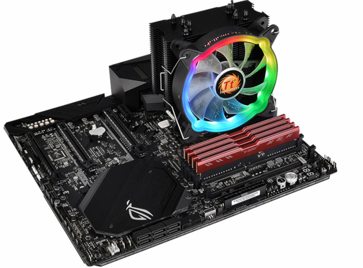 THERMALTAKE-UX-200-glowna