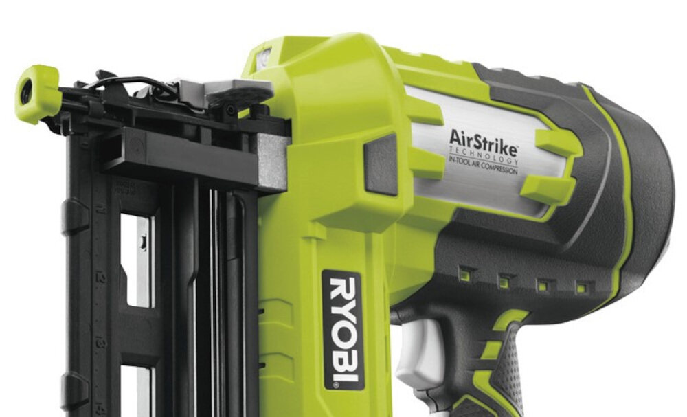 Gwoździarka RYOBI R18N16G-120S szereg przydatnych funkcji technologia AirStrike funkcja blokady Dry-Fire beznarzędziowo montowany ogranicznik