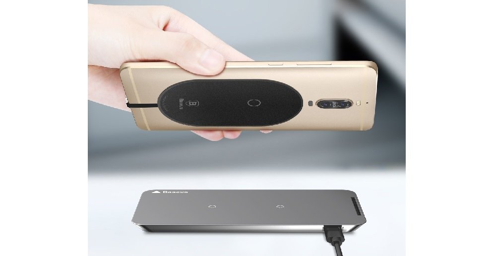 Adapter BASEUS WXTE-B01 widok 2 montaż ładowarka