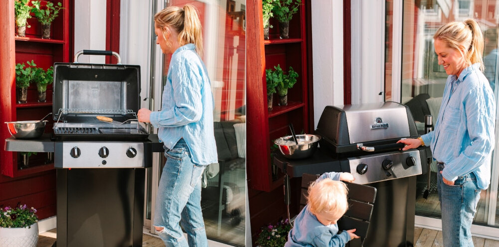 Grill gazowy BROIL KING GEM 310 6.9 kW 53 x 34 - 46.5 x 18.5 cm połączenie dwóch zdjęć na jednym osoba stoi przy grillu z otwartą pokrywą na drugim osoba stoi przy grillu z zamkniętą pokrywą w tle dom grillowanie czas wolny smak aromat