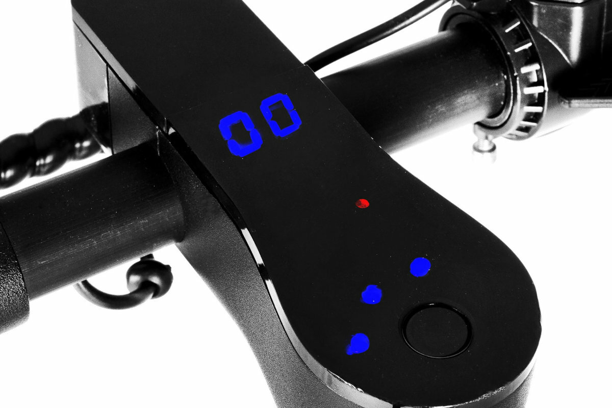 Hulajnoga elektryczna SPOKEY Cheetah Czarny naped hamulce