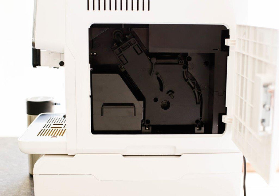 Ekspres do kawy ADLER AD 4404 SPIENIACZ