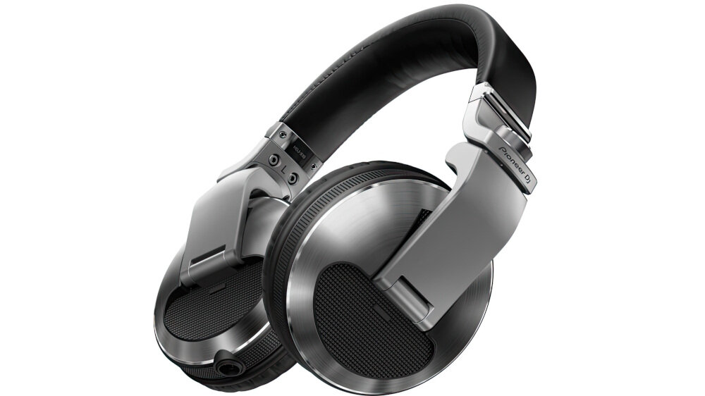 Słuchawki nauszne PIONEER HDJ-X10 profesjonalne dla DJ, wysokiej rozdzielczości dźwięk 5 Hz do 40 kHz, słuchawki nauszne po skosie na białym tle