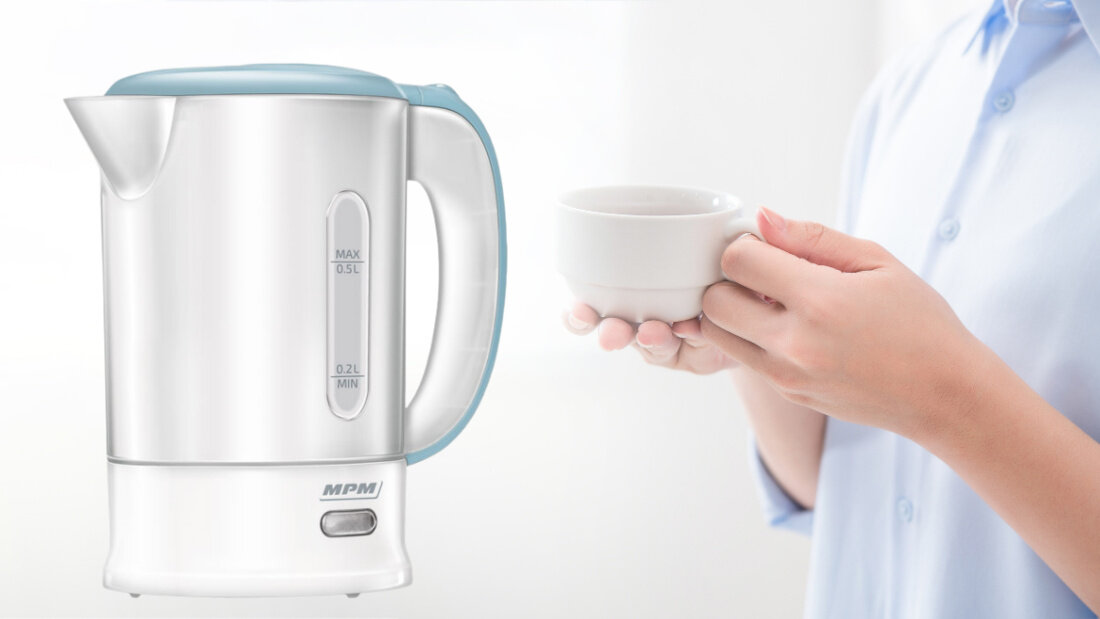 Czajnik turystyczny MPM MCZ-88 funkcja automatycznego wylaczania filtr wyposazenie lampka kontrolna