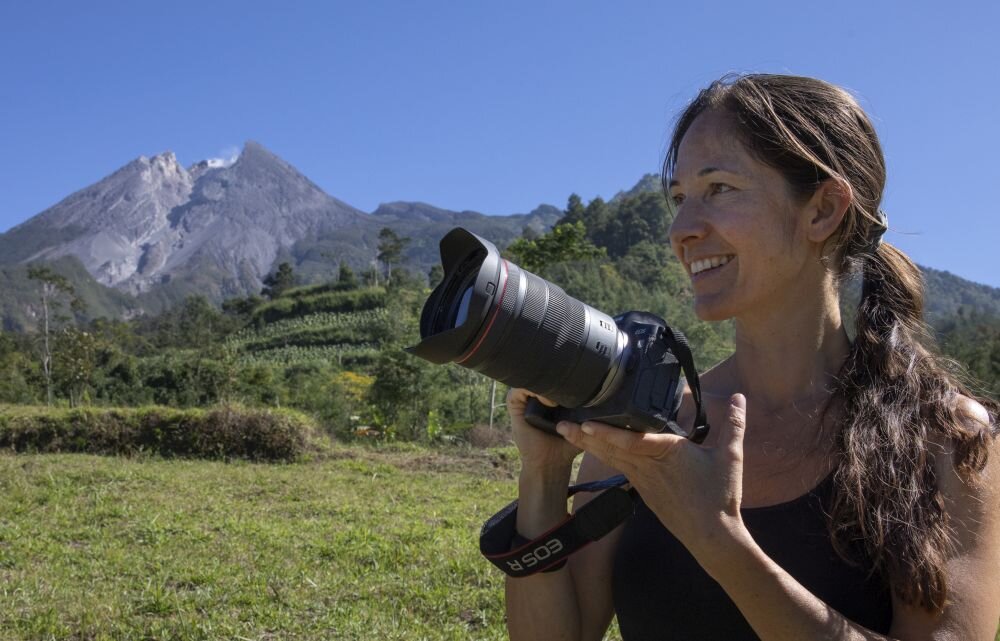Obiektyw CANON RF 24-70 mm f-2.8L IS USM ogniskowa przysłona ostrość pierścienie optyka soczewki powłoki montaż bagnet światło jasność zoom filtry waga