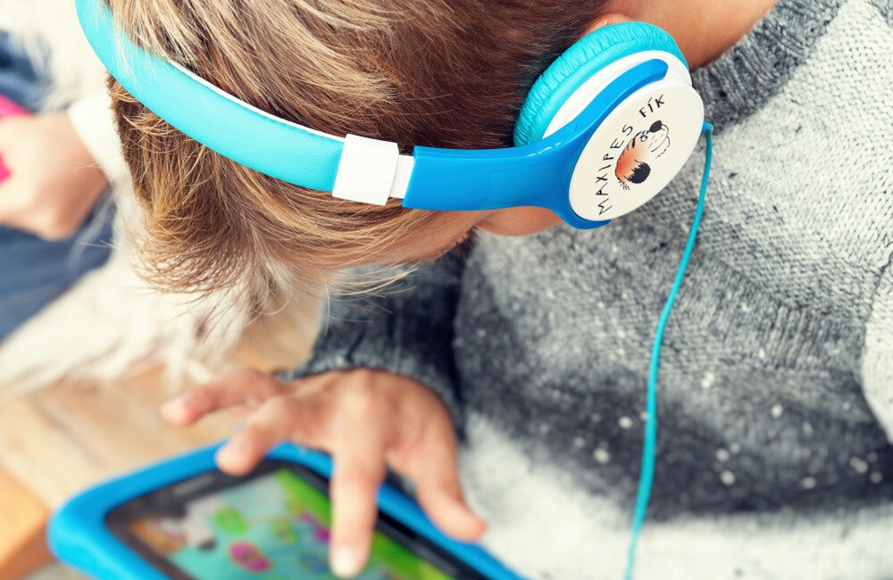 Słuchawki nauszne GOGEN Maxipes Fik Maxislechy pasmo przenoszenia dźwięk jakość średnica