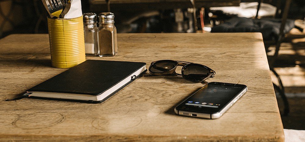 SMARTFON CAT S52 wytrzymałość waga obudowa