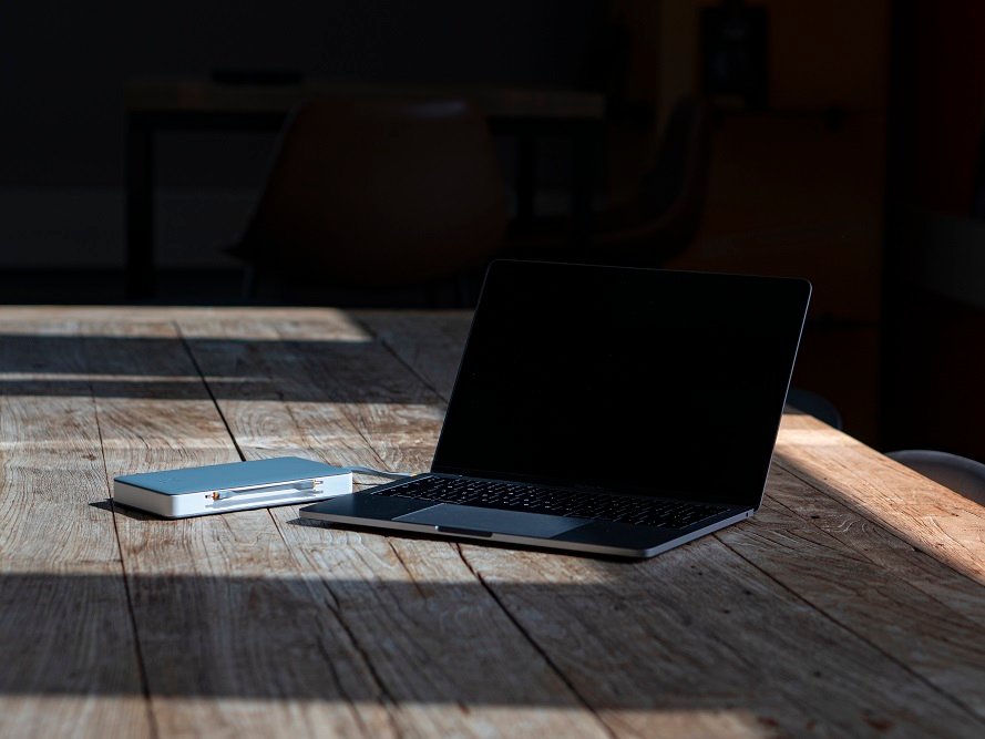 Powerbank Xblitz xb303 rover gumowe wykończenie