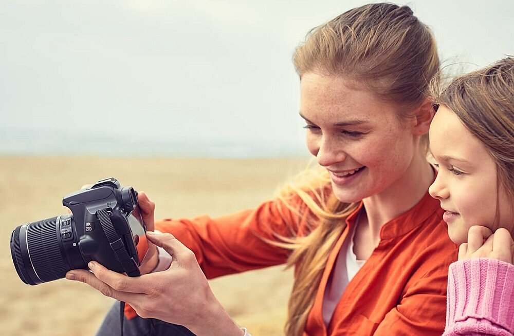 Aparat CANON EOS 250D  zasilanie ostrość filmy nagrywanie obudowa rozdzielczość AF  zdjęcia matryca obiektyw 