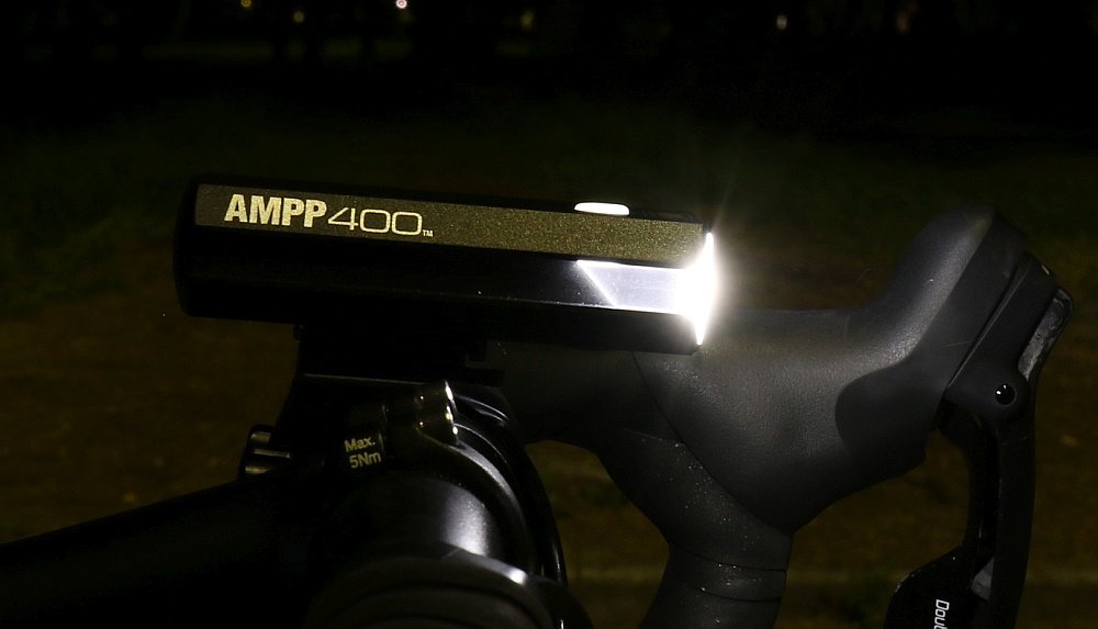 Lampka rowerowa CATEYE AMPP 400 deszcz