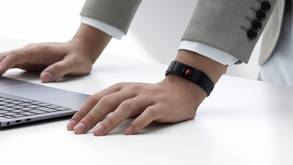 Smartband HUAWEI Band 4 Pro asystent dzwonienie sms wiadomości