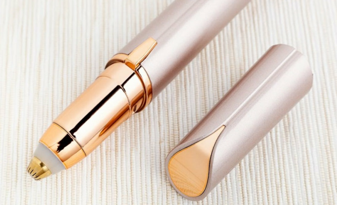 Trymer ELDOM TB100 dokladne szybkie i bezbolesne usuwanie wloskow podswietlenie LED system precyzyjnych ostrzy tnaca glowica