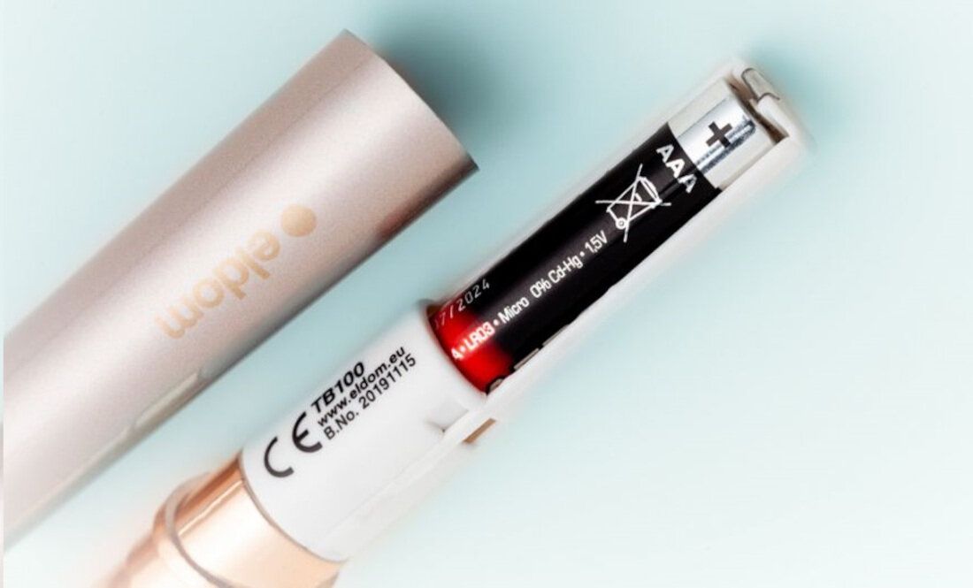 Trymer ELDOM TB100 latwe uzytkowanie zasilanie na jedna baterie AA wygodny w uzytkowaniu latwe czyszczenie