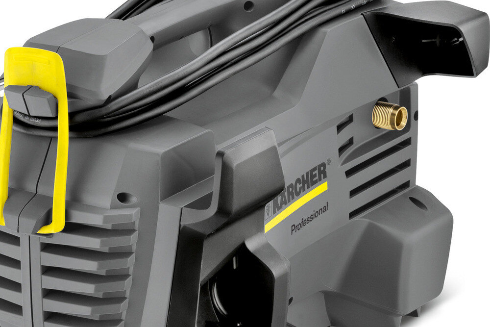 Myjka ciśnieniowa KARCHER Pro HD 200 1.520-980.0 wykonana z wysokiej jakości tworzywa sztucznego głowica cylindra z mosiądzu pas na ramię
