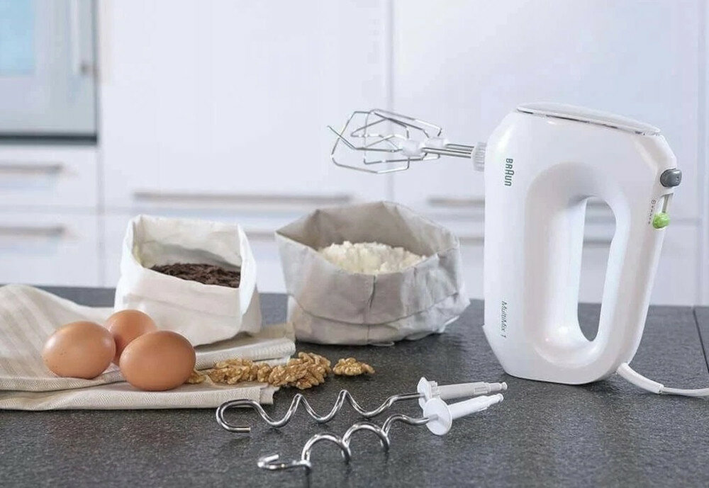 Mikser BRAUN HM1010WH lekki niewielki kolor kolorystyka niewielka waga