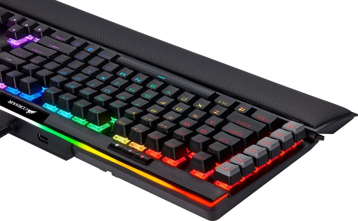 Klawiatura CORSAIR K95 RGB Platinum XT - Pięć profili