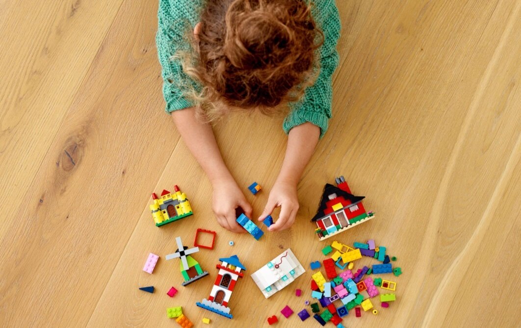 LEGO Classic Klocki i domki 11008 rozwój kreatywności