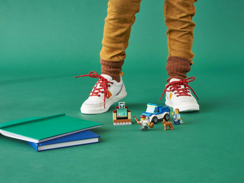 LEGO City Oddział policyjny z psem 60241 ruchome elementy