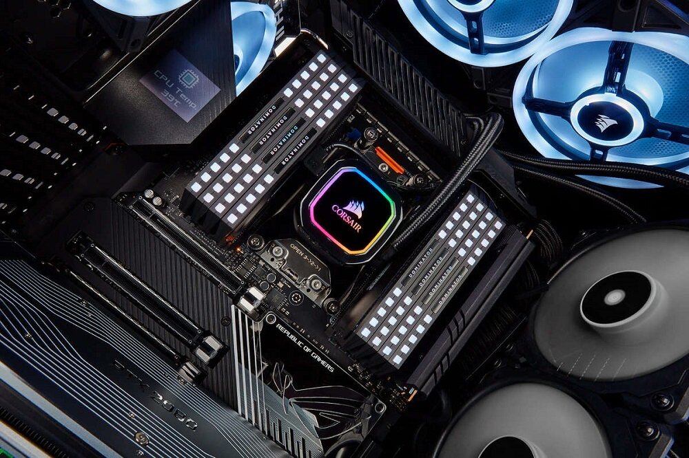 Chłodzenie wodne CORSAIR iCUE H150i RGB Pro XT - glowica rozswietlajaca