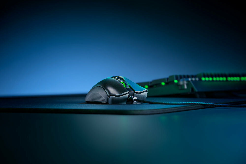 Mysz RAZER DeathAdder V2 widok przód góra