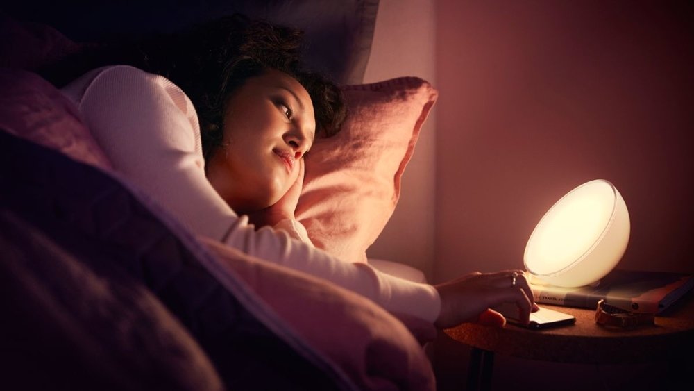 LAMPA PRZENOŚNA GO PHILIPS HUE WHITE AND COLOUR AMBIENCE zasypianie