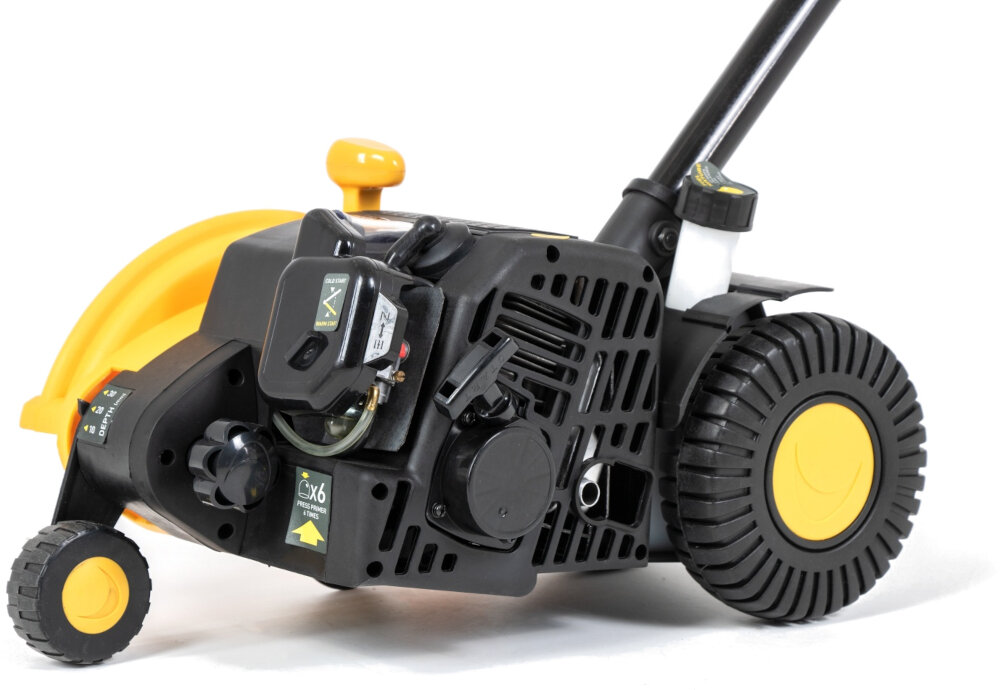 Krawędziarka do trawnika TEXAS EC 2600 silnik 2-suwowy pojemnosc 26 cm3 efektywna praca stabilna dlugotrwala praca