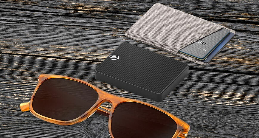 Dysk SEAGATE Expansion 1TB SSD - kompaktowe rozmiary 75 x 55.5 x 10 mm niska waga 65g format 2.5'' USB 3.)