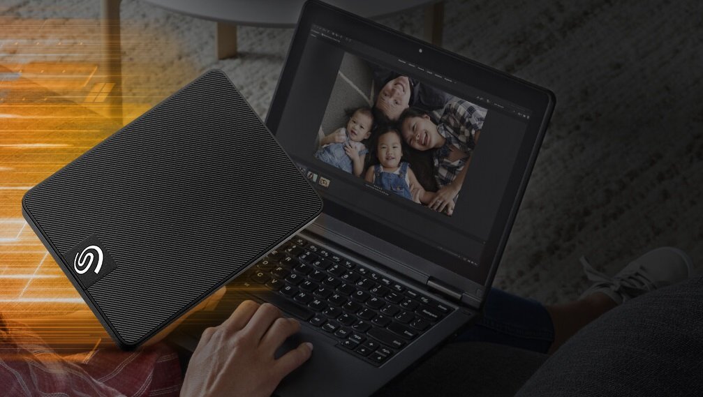 Dysk SEAGATE Expansion 1TB SSD - duża ilość wbudowanego miejsca SSD możliwośc zapisania dużej ilości danych