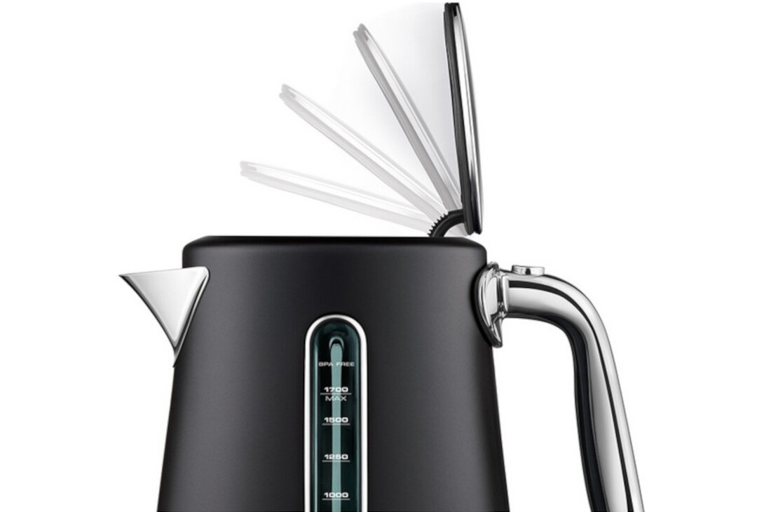 Czajnik SAGE SKE735BTR4EEU1 Soft Open otwieranie pokrywy czajnika