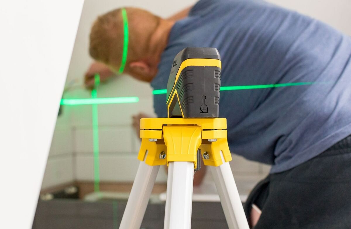 Laser krzyżowy STANLEY FCL-G FMHT77595-1, światło, zielony, zasięg, optyka, Montaż przy użyciu lasera na statywie