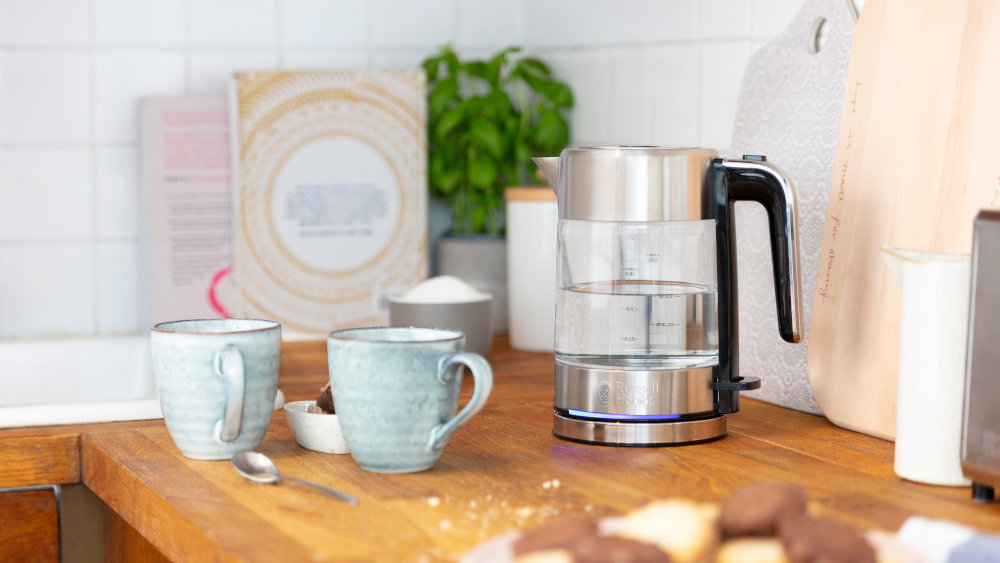 Czajnik RUSSELL HOBBS 24191 70 Compact Home - Oszczędność