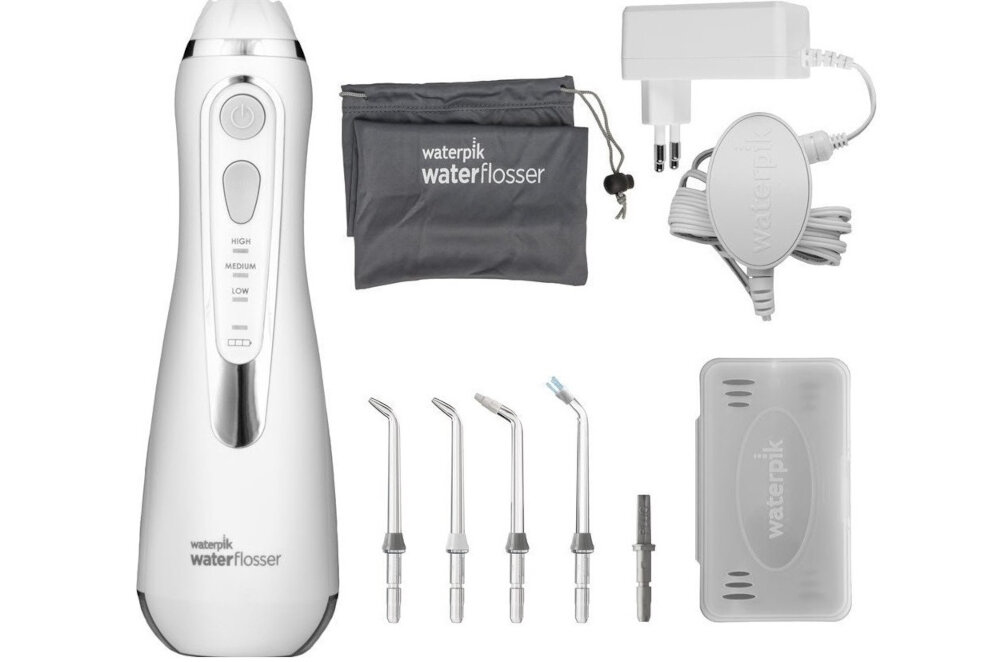 Irygator WATERPIK WP-560 Bialy zawartosc zestawu komplet wyposazenie akcesoria 4 koncowki wodna zatyczka ladowarna etui ochronne