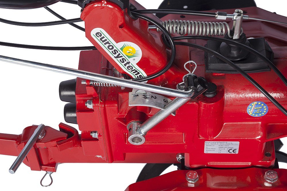 Glebogryzarka spalinowa EUROSYSTEMS Euro 102 Honda GX160 silnik moc pojemność napęd 