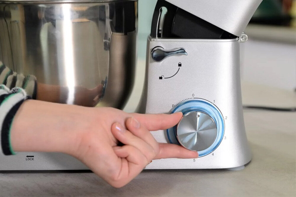 Robot kuchenny planetarny PROFICOOK PC-KM 1189 8 stopni predkosci solidna obudowa wykonanie pojemnosc 6,7l