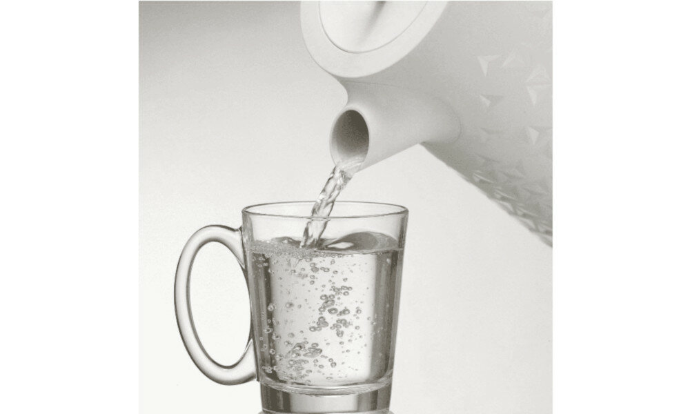 Czajnik MORPHY RICHARDS 102104 Czarny  