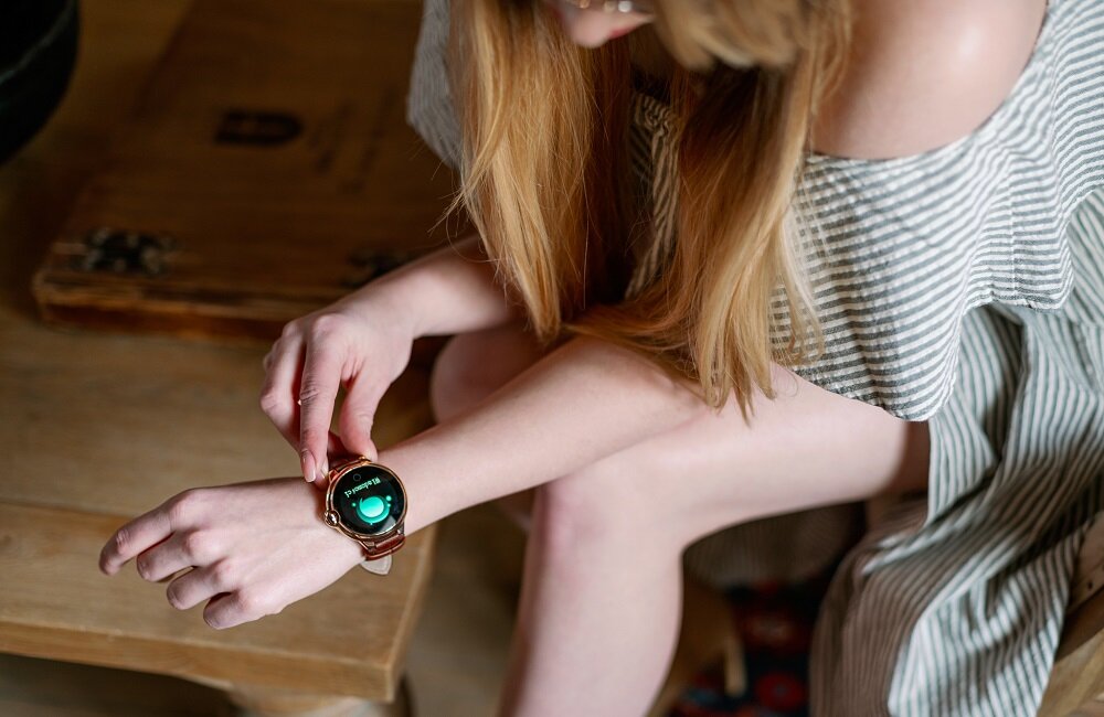 smartwatch Garett Women Karen Brązowy powiadomienia e-mail SMS media społecznościowe połączenia