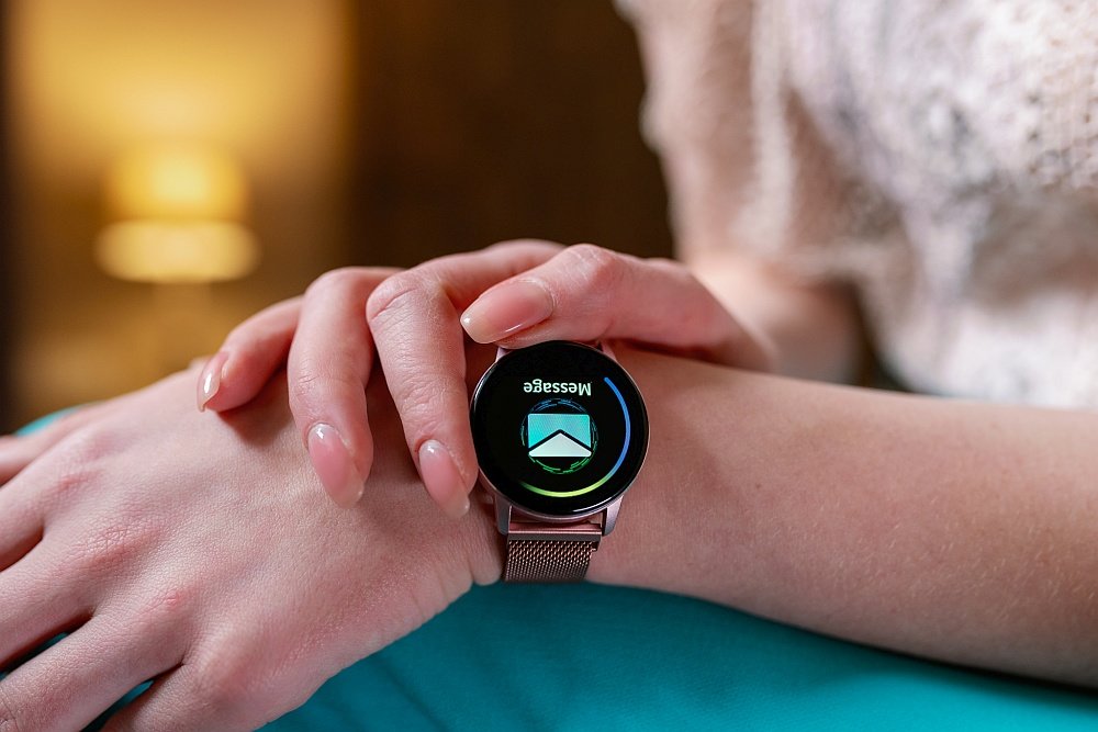 Smartwatch GARETT Women Lily powiadomienia dzwonienie maile wyświetlacz ekran 